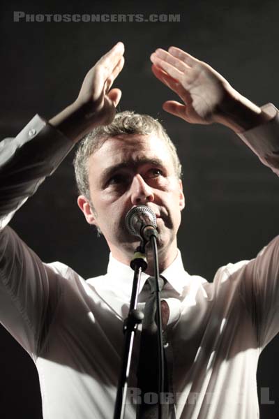 BAXTER DURY - 2011-09-23 - PARIS - Point Ephemere - 